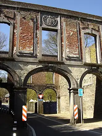 Les arcades (en 2007).