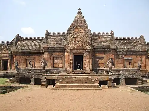 Prasat Phnom Rung, Xe – XIIIe&nbsp;siècles. Buriramdédié à Shiva