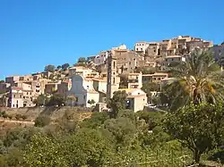 Photo d'ensemble du village de Lumio.