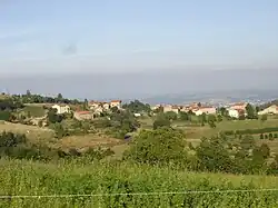 Vue d'ensemble du hameau de Chales