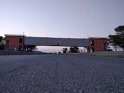 La passerelle du circuit le 26 juin 2018.