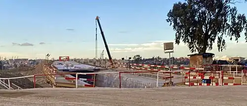 Vue du chantier du viaduc 1,5&nbsp;km du métro d'Alger entre Baraki et Aïn Naâdja en 2021.