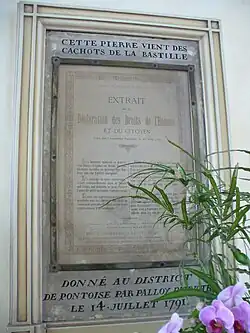 Pierre de la Bastille (conservée à la mairie de Pontoise).
