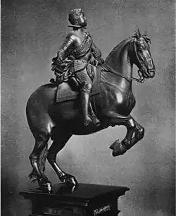 Statue équestre en bronze représentant Louis XIII enfant par Pierre de Francqueville.