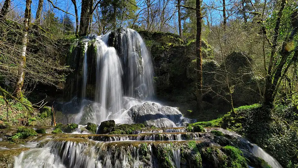Cascade du ruisseau du Val.