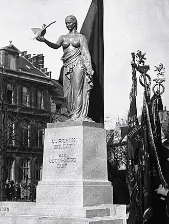 Inauguration du monument le 8 mars 1931.