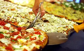 Pizza à la coupe (pizza al taglio)