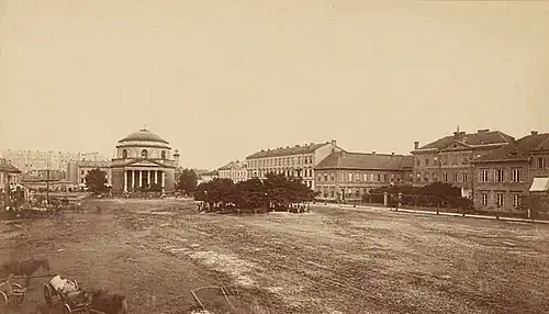 Photo en 1880, on voit l'institut pour sourds à droite et on voit avec la photo suivante sur le gymnase.