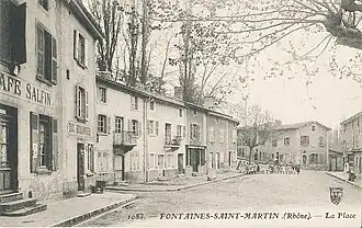 Ancienne place du village de Fontaines-Saint-Martin