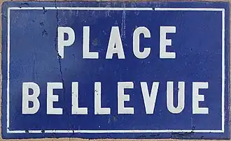 Voir la plaque.