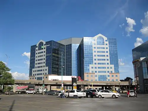 Description de l'image Place Cremazie 2.JPG.