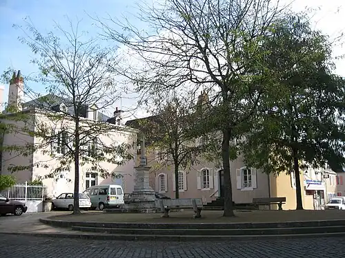 La place de l'Église en 2009.