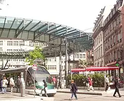 Tramway de Strasbourg, place de l'homme de fer.