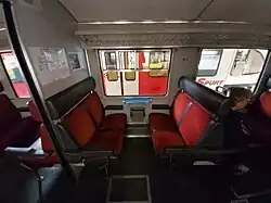 Autorail DE1 - Aménagement de 1e classe modernisé.