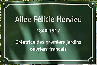 Voir la plaque.