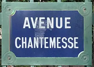 Voir la plaque.