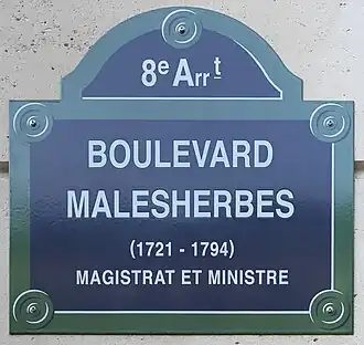 Voir la plaque.