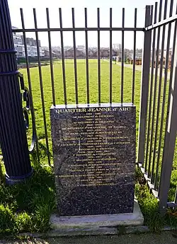 Plaque actuelle square d'Esterno.