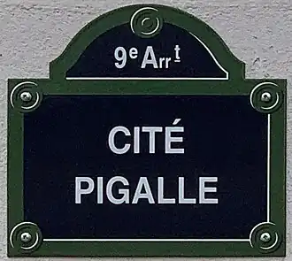 Voir la plaque.