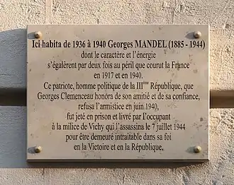 69, avenue Victor-Hugo (Paris).