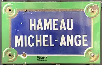 Voir la plaque.