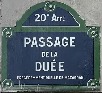 Voir la plaque.