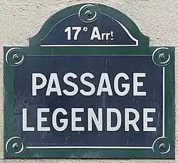 Voir la plaque.