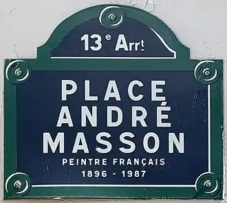 Voir la plaque.