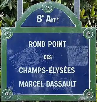 Voir la plaque.