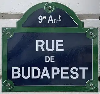 Voir la plaque.