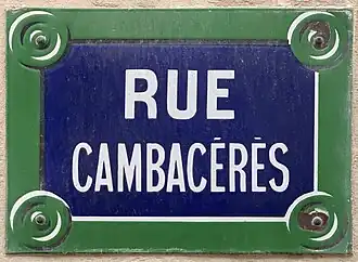 Voir la plaque.