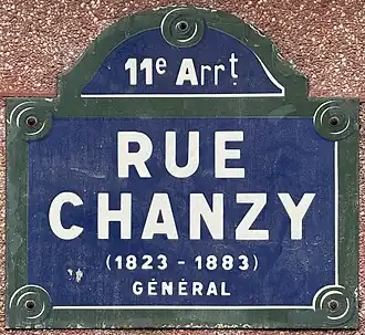 Voir la plaque.