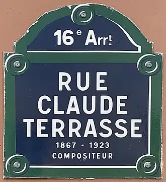 Voir la plaque.