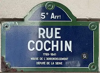 Voir la plaque.
