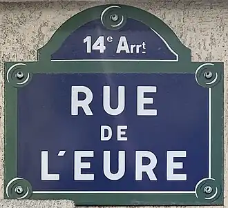 Voir la plaque.