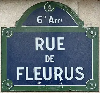 Voir la plaque.