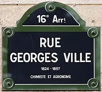 Voir la plaque.