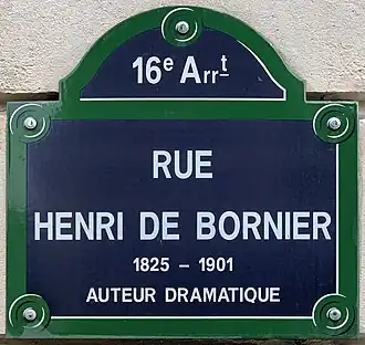 Voir la plaque.