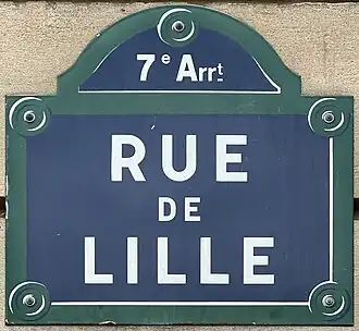 Voir la plaque.