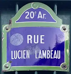 Voir la plaque.