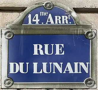 Voir la plaque.
