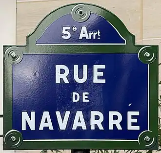 Voir la plaque.