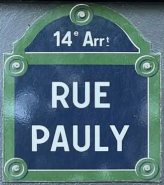 Voir la plaque.