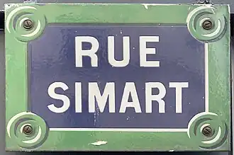 Voir la plaque.