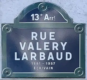 Voir la plaque.