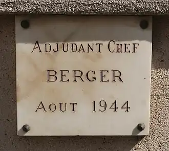 Plaque au no&nbsp;1.