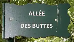 Voir la plaque.