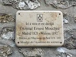 Plaque commémorative sur l'ancienne maison d'Ernest Mouchez à Wissous.