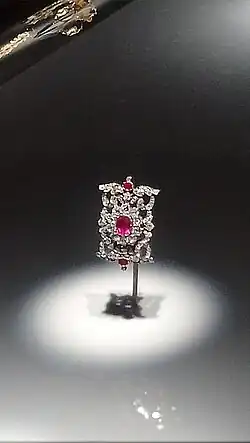 Plaque de ceinture de la parure de rubis et diamants de S.A.R Madame la duchesse d'Angoulême.