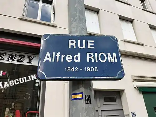 Plaque de rue Alfred Riom à Nantes.